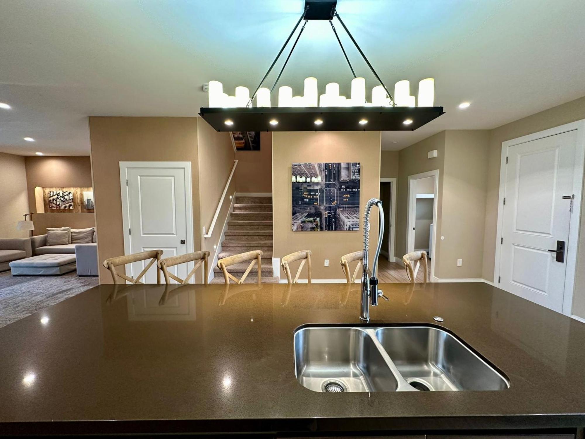 Luxury Home In Orlando With Private Hot Tub - 7 Min From Disney Parks - 3 Bedrooms And 4 Bathrooms! المظهر الخارجي الصورة